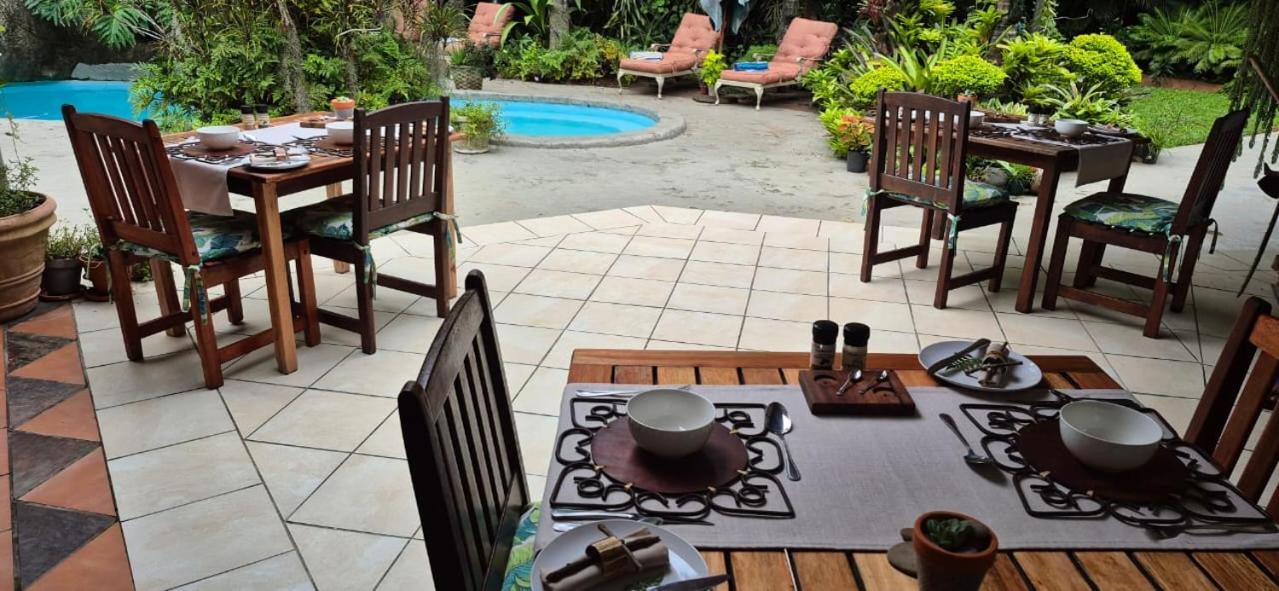 African Ambience Guest House เซนต์ลูเซีย ภายนอก รูปภาพ